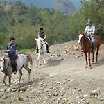 Otel Oranj Ranch 3*